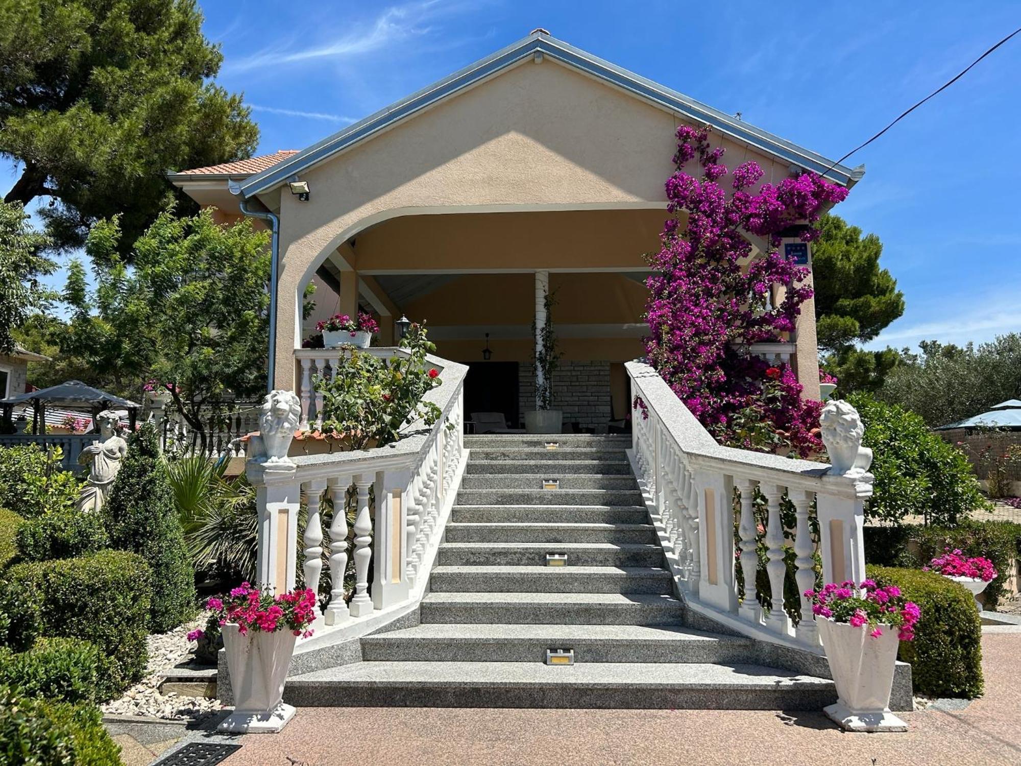 Holiday Home Villa Romantica Sveti Filip i Jakov Exterior photo