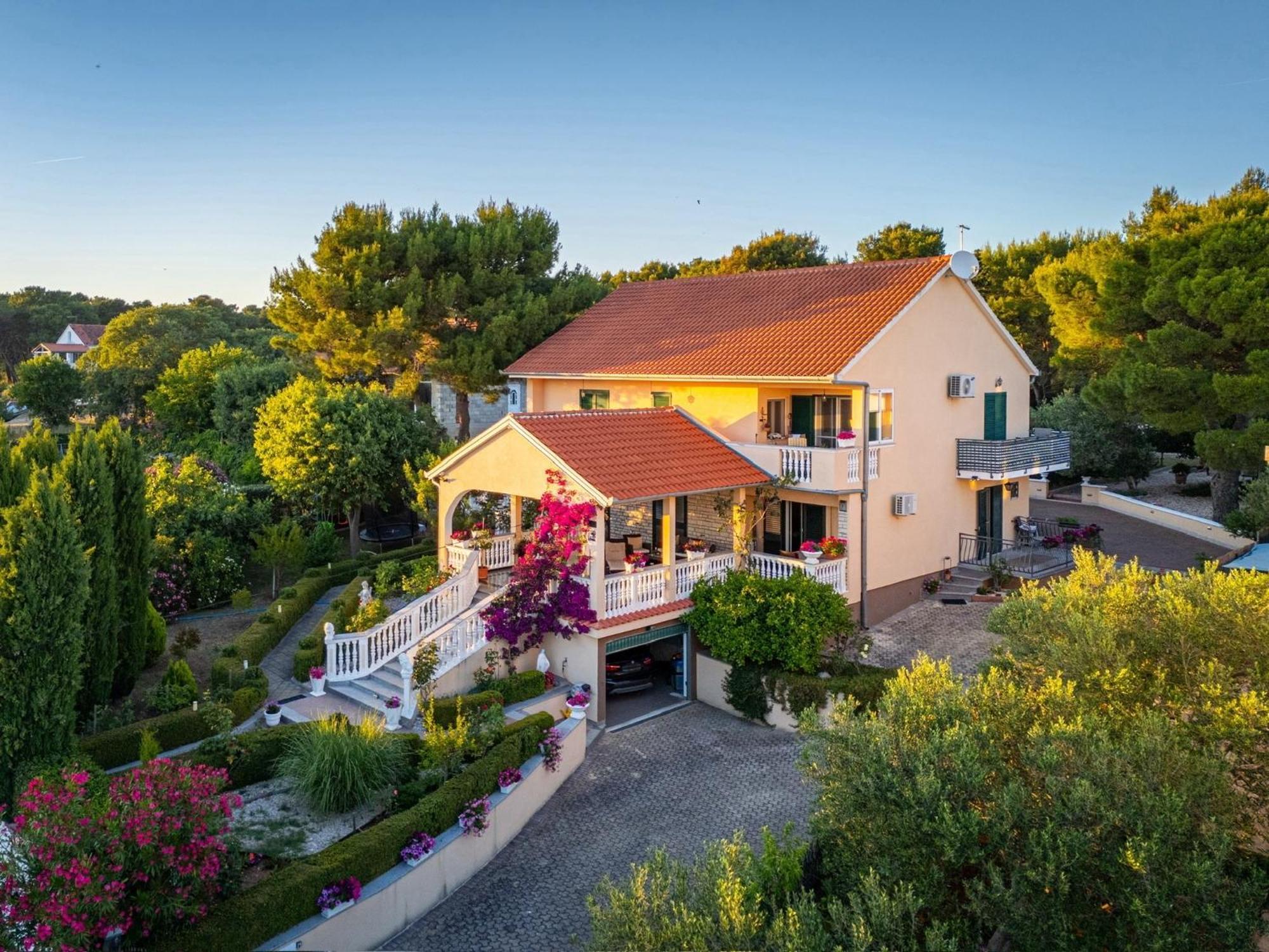 Holiday Home Villa Romantica Sveti Filip i Jakov Exterior photo